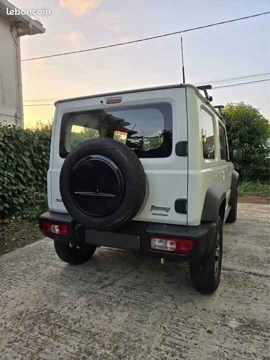 Suzuki Jimny 2022 photo 3