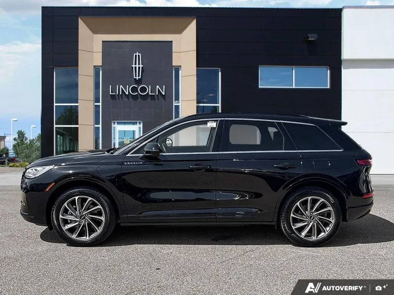 Lincoln Corsair 2025 photo 3