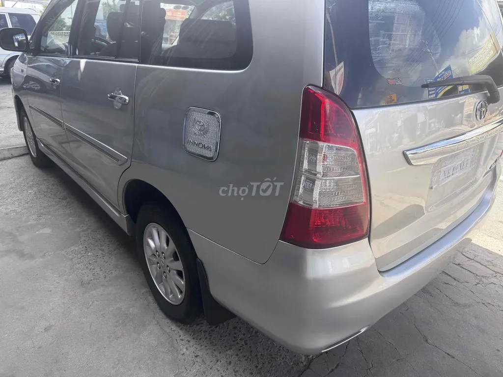Toyota Innova 2012 photo 5