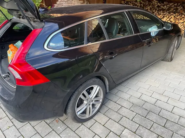 Volvo V60 2014 photo 3