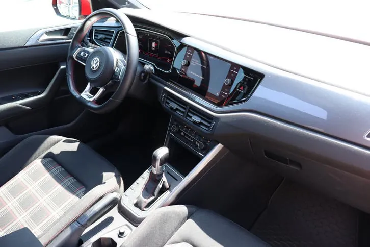 Volkswagen Polo 2019 photo 2