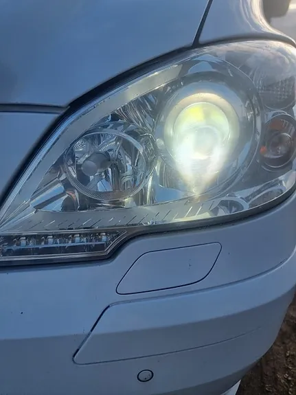 Mercedes-Benz Viano 2011 photo 2