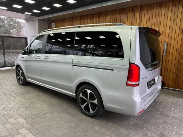 Mercedes-Benz Eqv 2021 photo 2