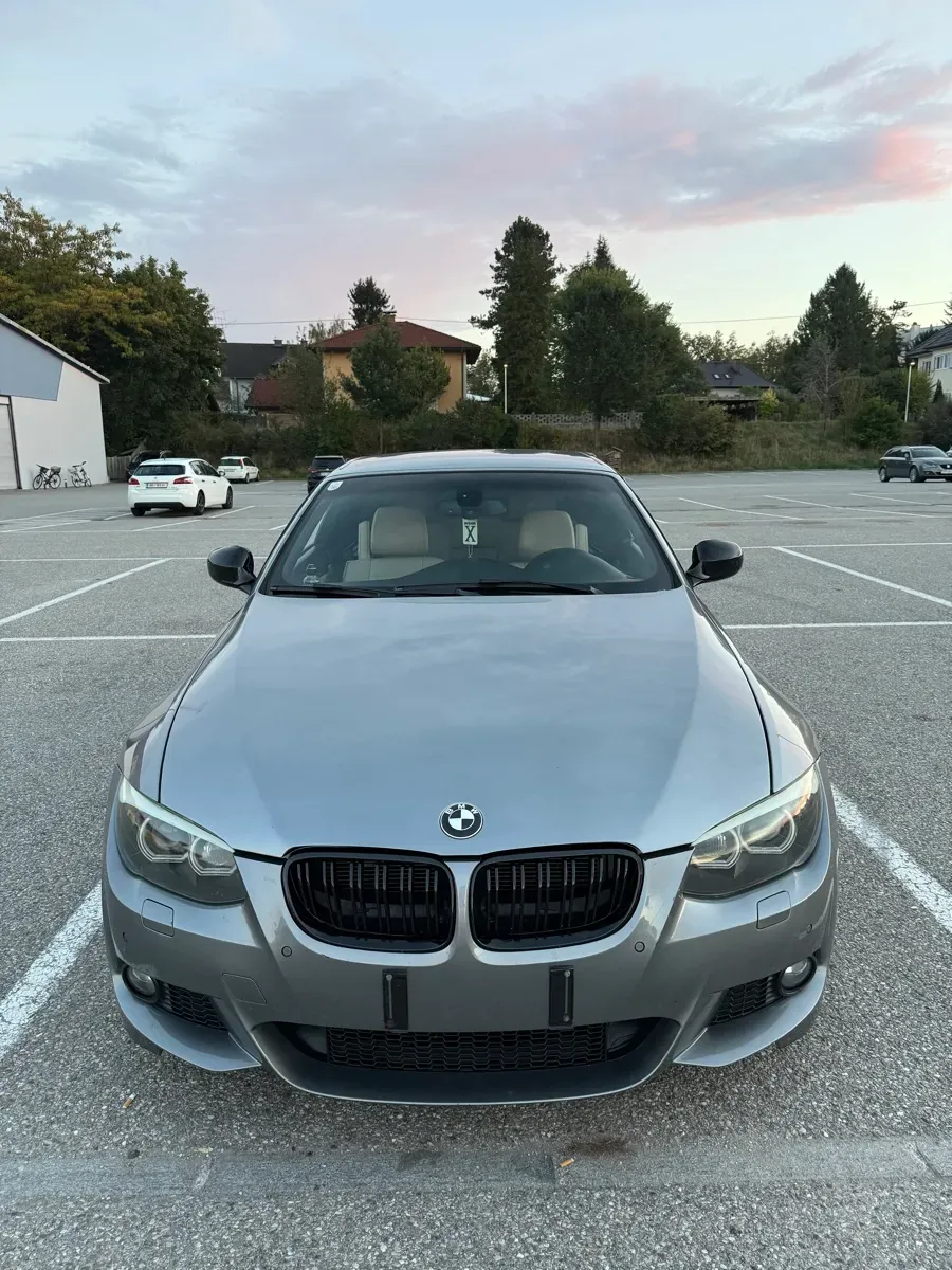 BMW 3 Series 2012 photo 3