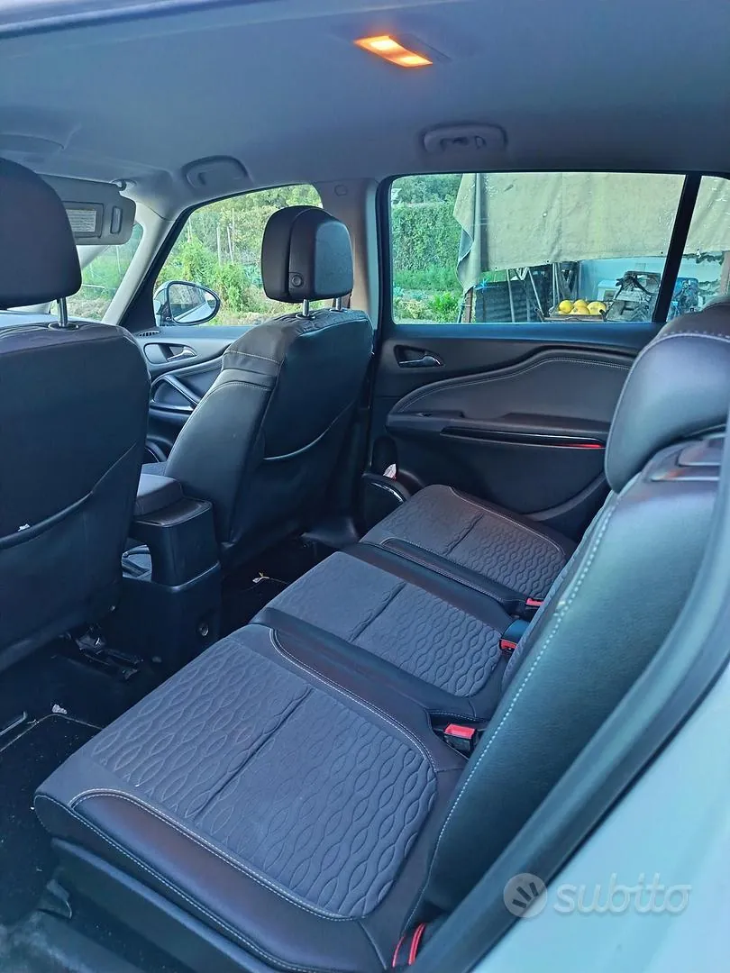 Opel Zafira Tourer 2012 photo 3
