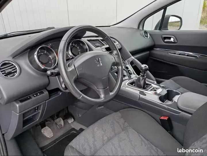 Peugeot 3008 2011 photo 5