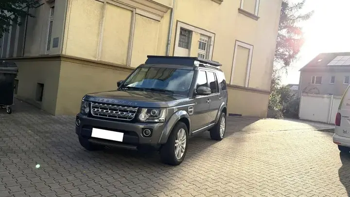Land Rover Discovery 4