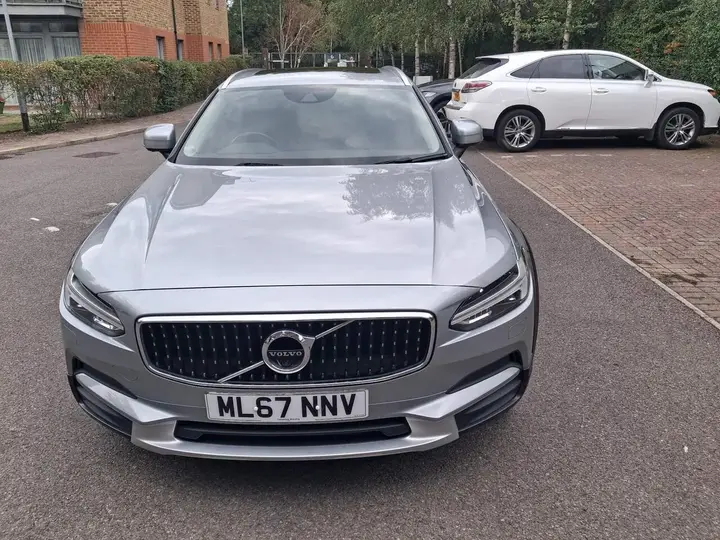 Volvo V90 Cross Country 2017 photo 2