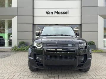 Land Rover Defender 2022 photo 2