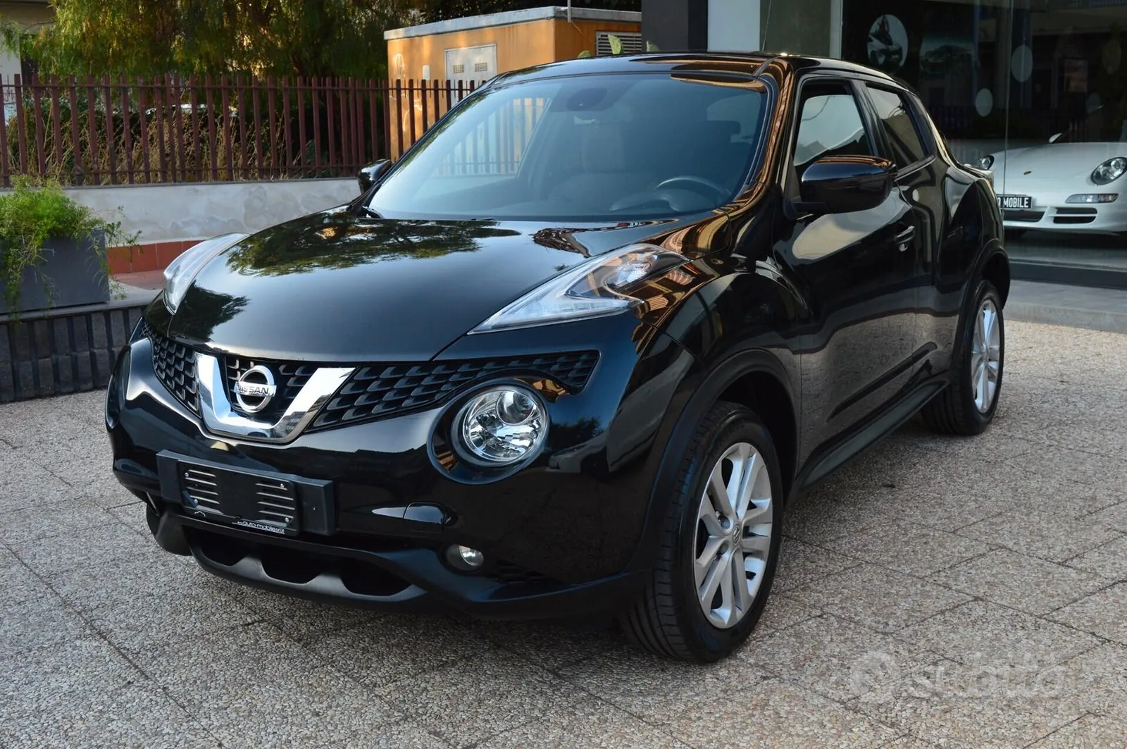Nissan Juke 2015 photo 2