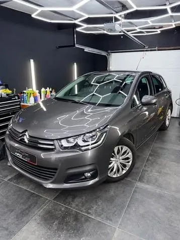 Citroen C4 2018 photo 2