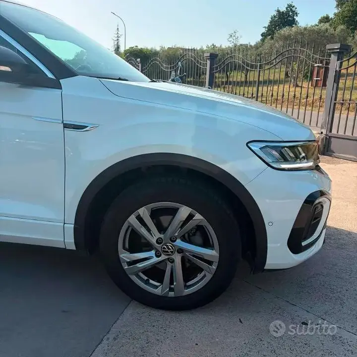 Volkswagen T-Roc 2024 photo 4