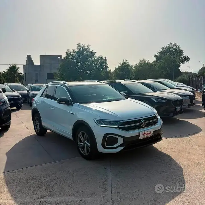 Volkswagen T-Roc 2024 photo 3