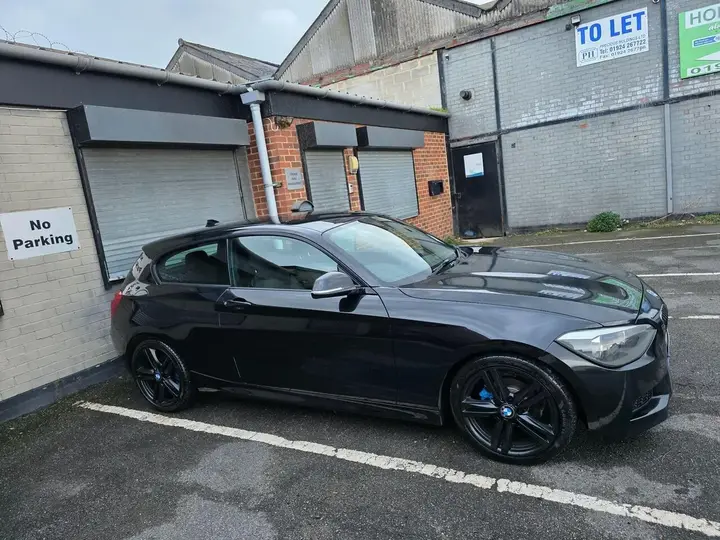 BMW 1 Series 2013 photo 2
