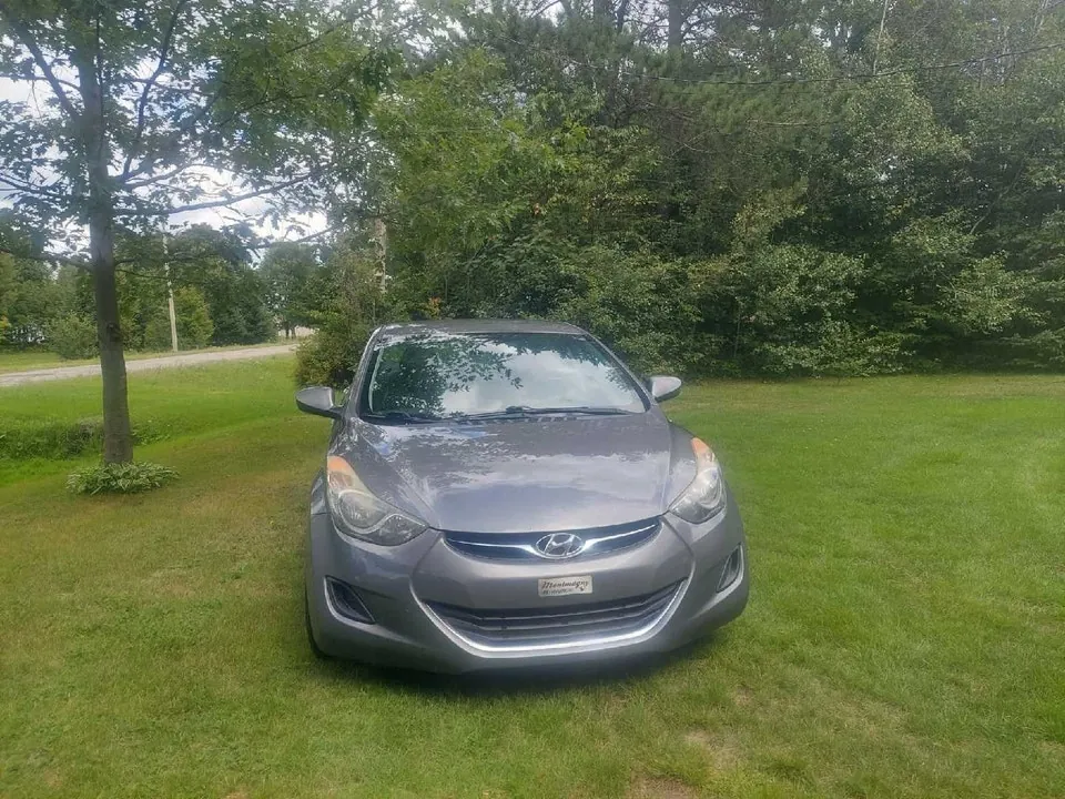 Hyundai Elantra 2013 photo 3