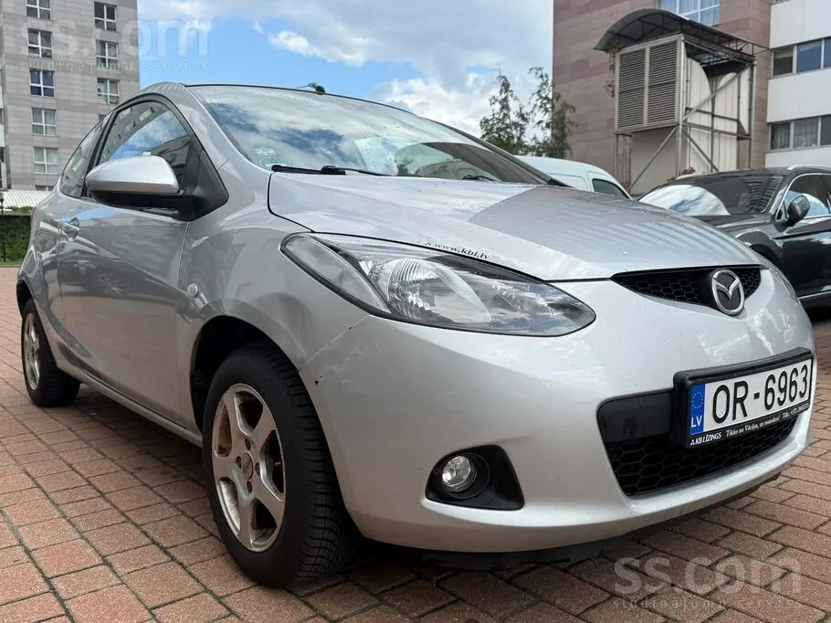 Mazda Mazda2