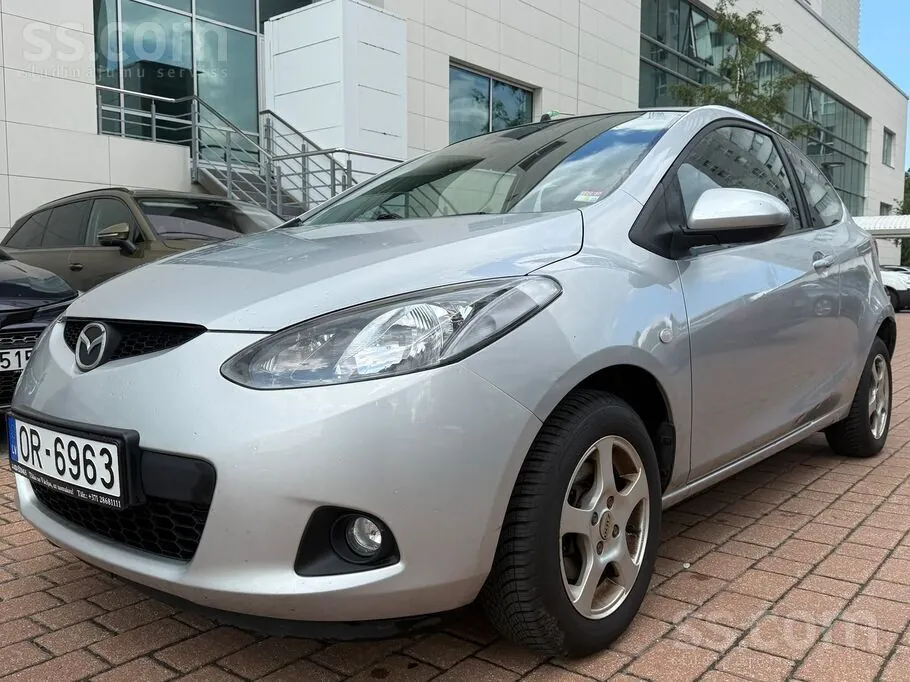 Mazda Mazda2 2008 photo 2