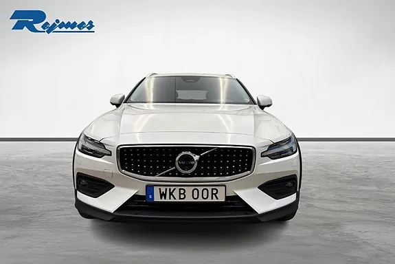 Volvo V60 Cross Country 2024 photo 4