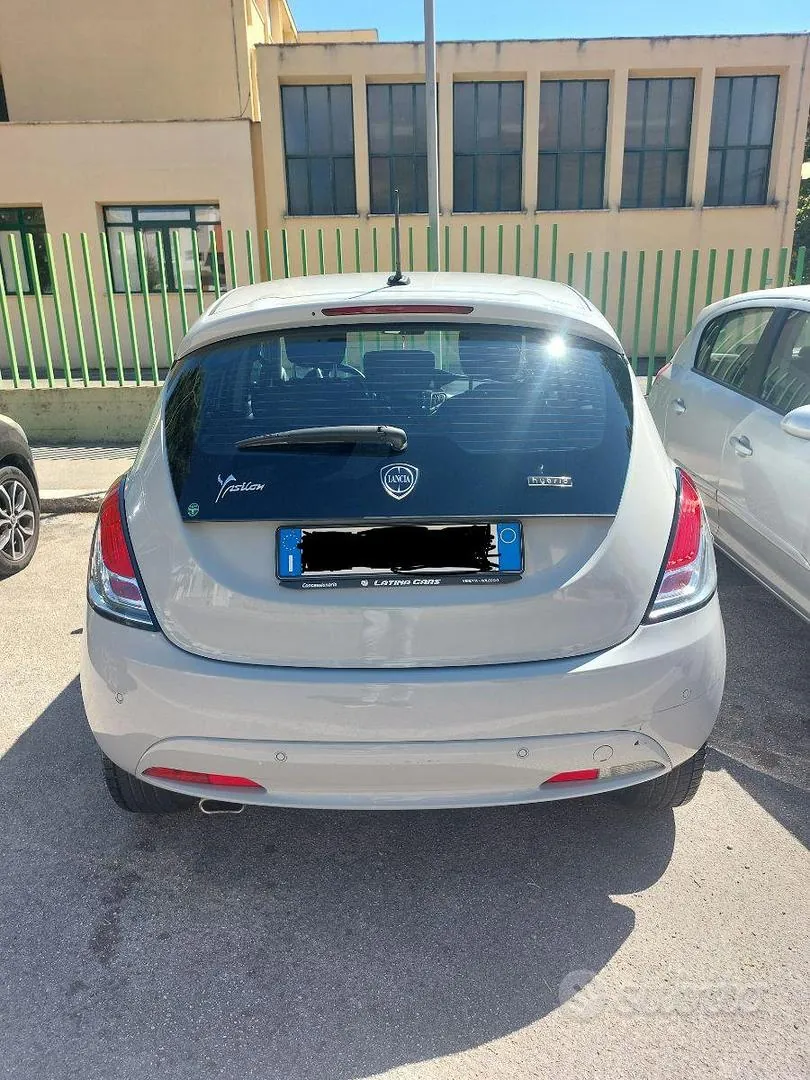 Lancia Ypsilon 2021 photo 3
