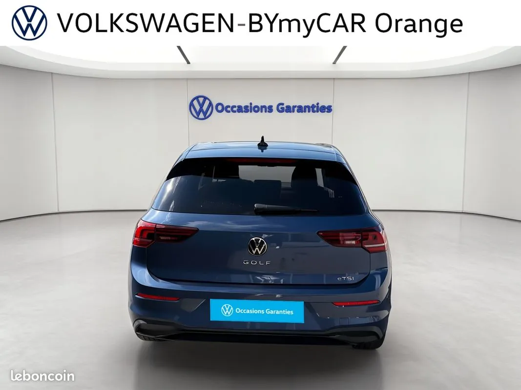 Volkswagen Golf 2025 photo 4