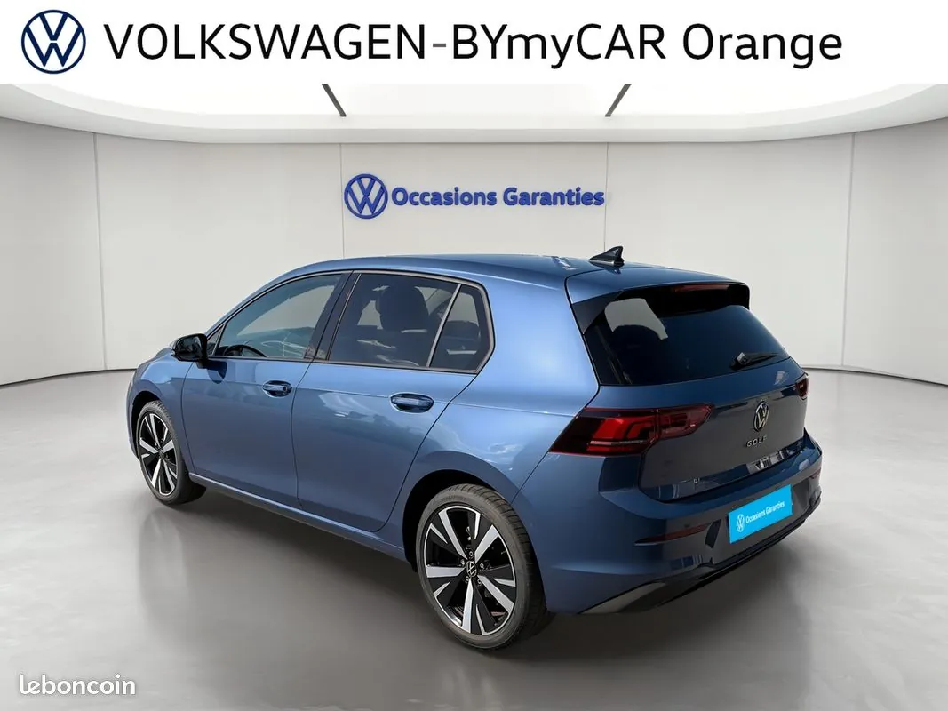 Volkswagen Golf 2025 photo 3