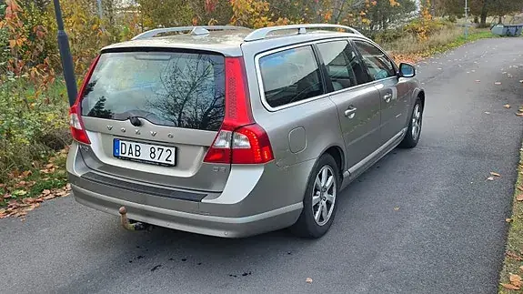 Volvo V70 2011 photo 4
