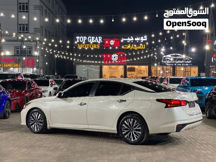 Nissan Altima 2023 photo 3