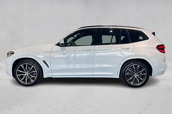 BMW X3 2018 photo 2