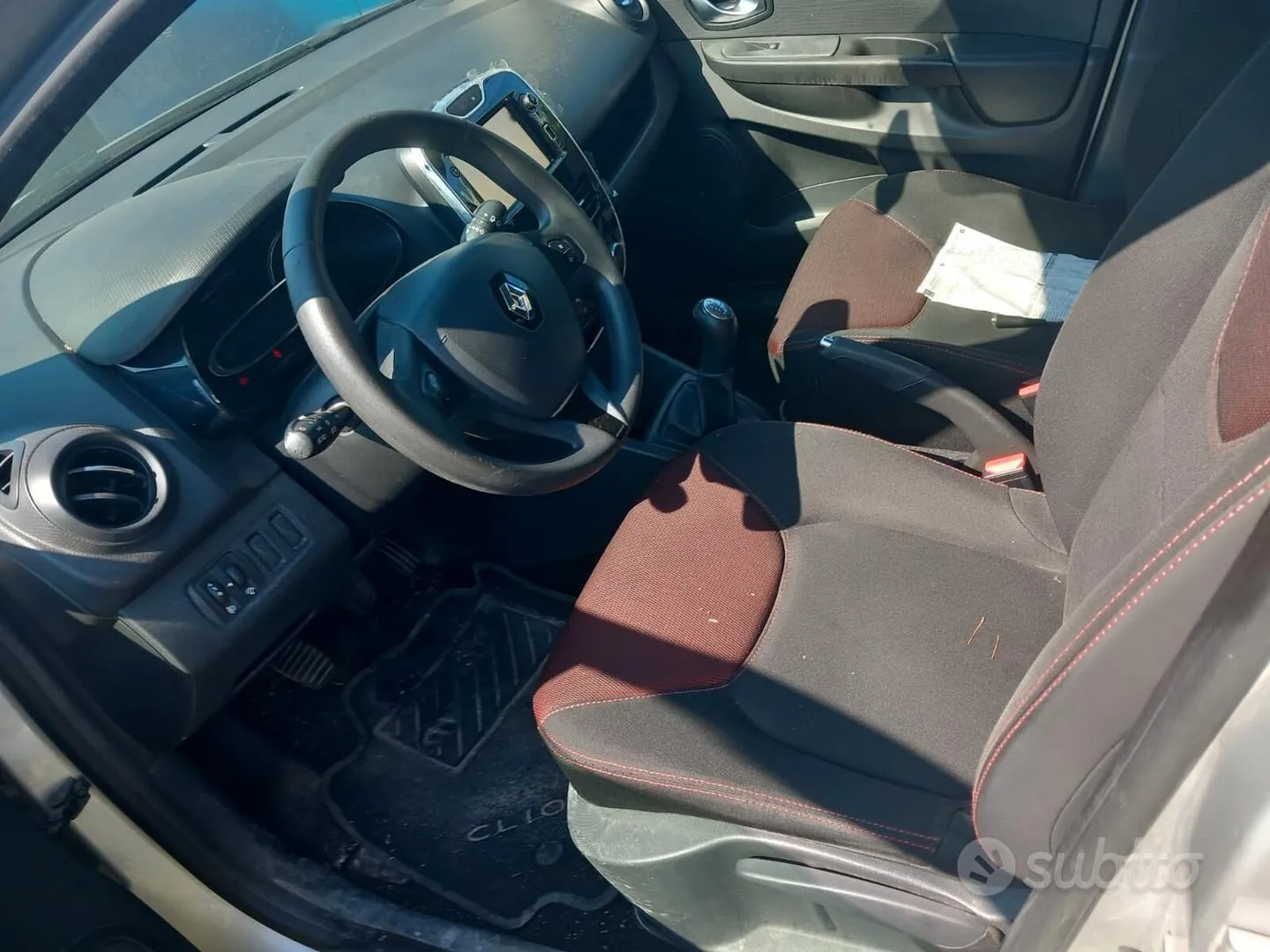 Renault Clio 2015 photo 4
