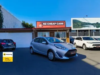 Toyota Aqua 2018 photo 2