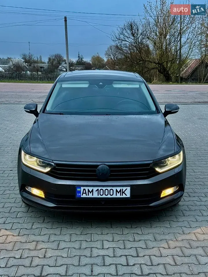 Volkswagen Passat 2018 photo 2