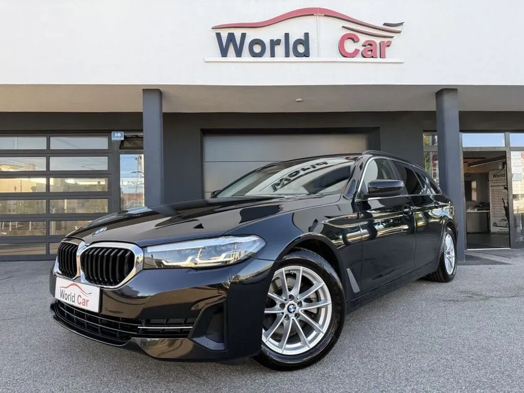 BMW 5 Series 2023 photo 2