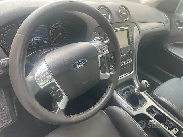 Ford Mondeo 2011 photo 3