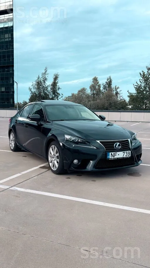 Lexus Is 2014 photo 3