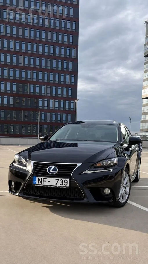 Lexus Is 2014 photo 4