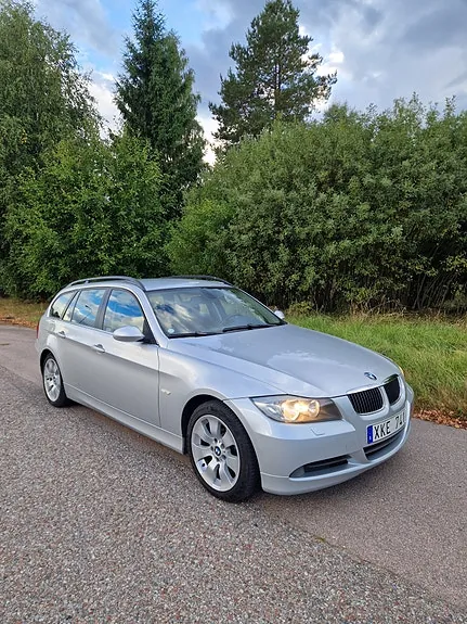 BMW 325Xi 2006 photo 4