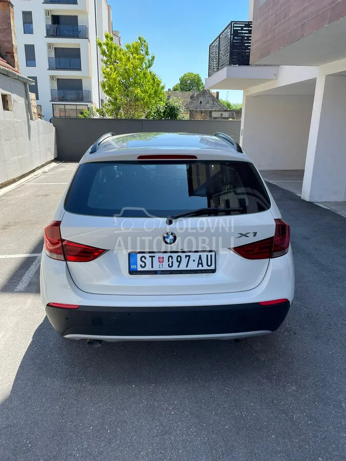 BMW X1 2011 photo 4