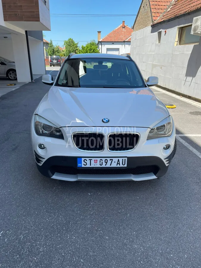 BMW X1 2011 photo 2