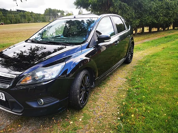 Ford Focus 2009 photo 2