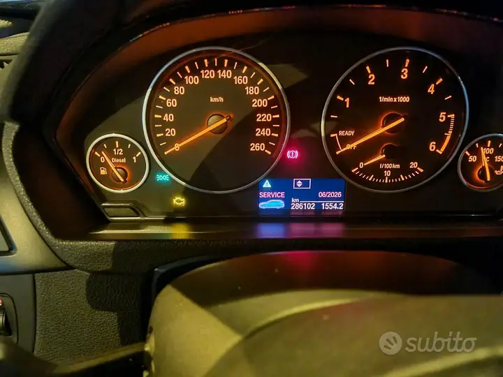 BMW 318 2015 photo 3