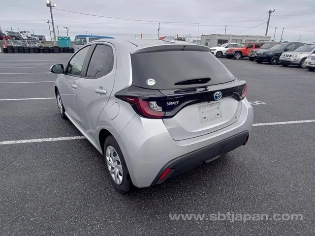 Toyota Yaris 2021 photo 3