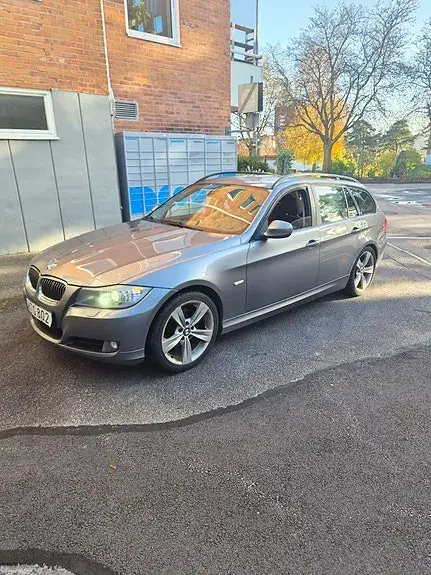 BMW 320I 2009 photo 5