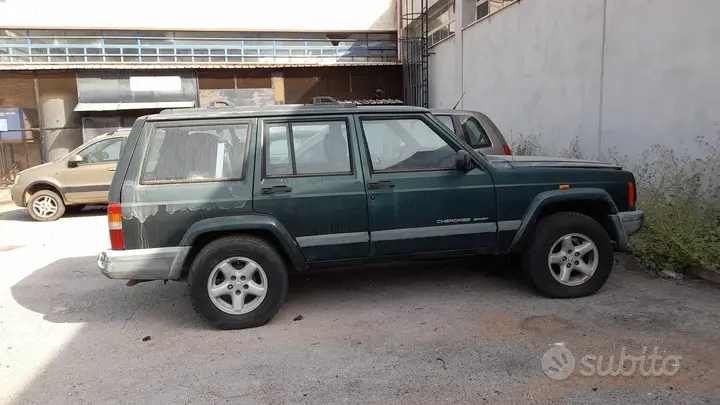 Jeep Cherokee