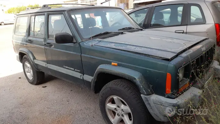 Jeep Cherokee 1999 photo 2