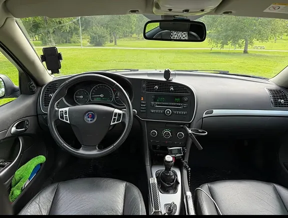 Saab 9-3 2010 photo 5
