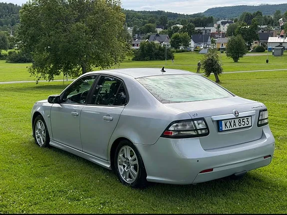 Saab 9-3 2010 photo 4