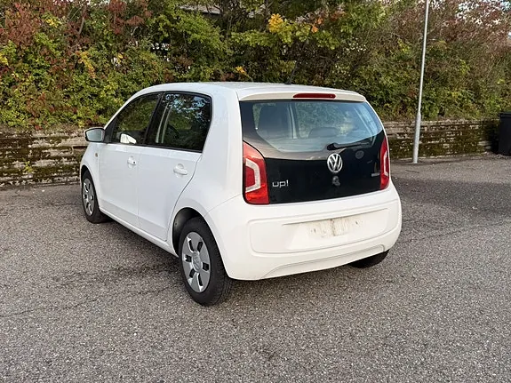 Volkswagen Up 2013 photo 5
