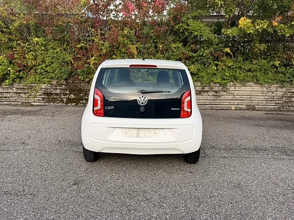Volkswagen Up 2013 photo 4