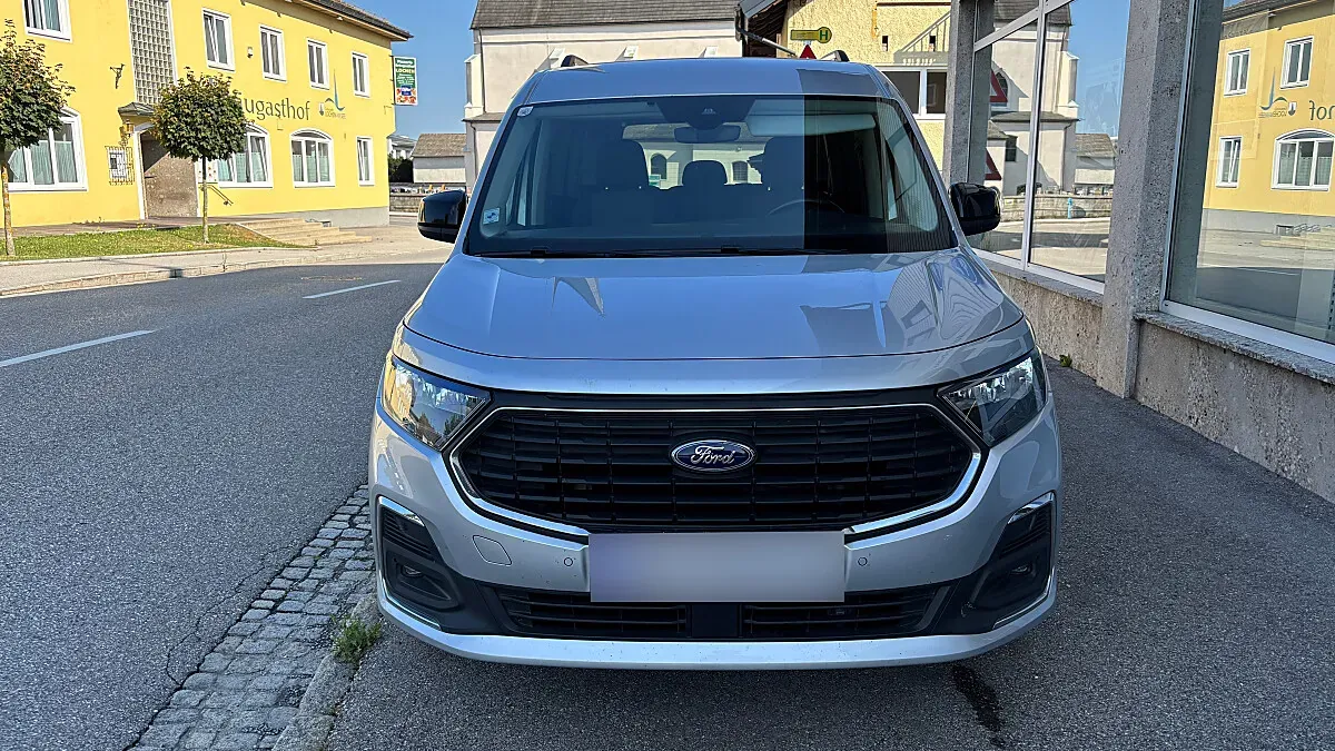 Ford Tourneo Connect 2023 photo 2