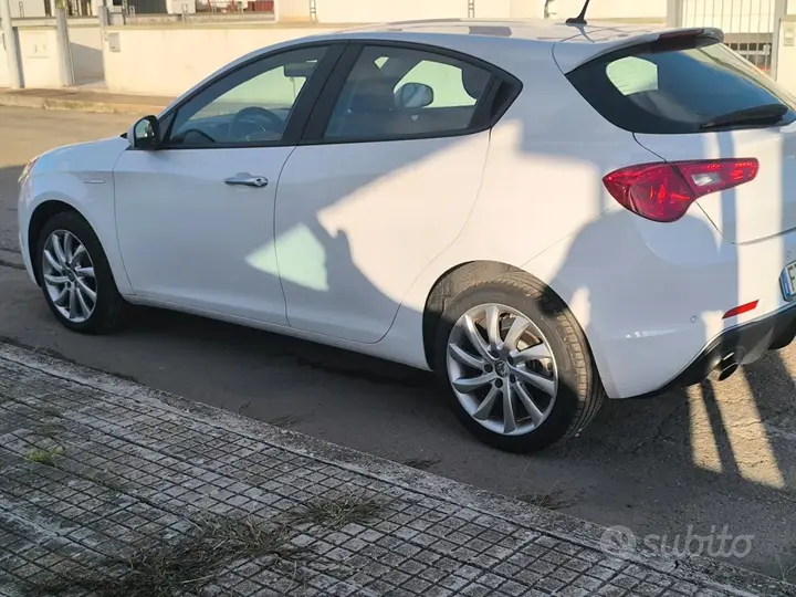 Alfa Romeo Giulietta 2019 photo 4